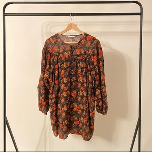 Medium Zara dress. Like new. With pockets. Long sleeves. Fall dress.